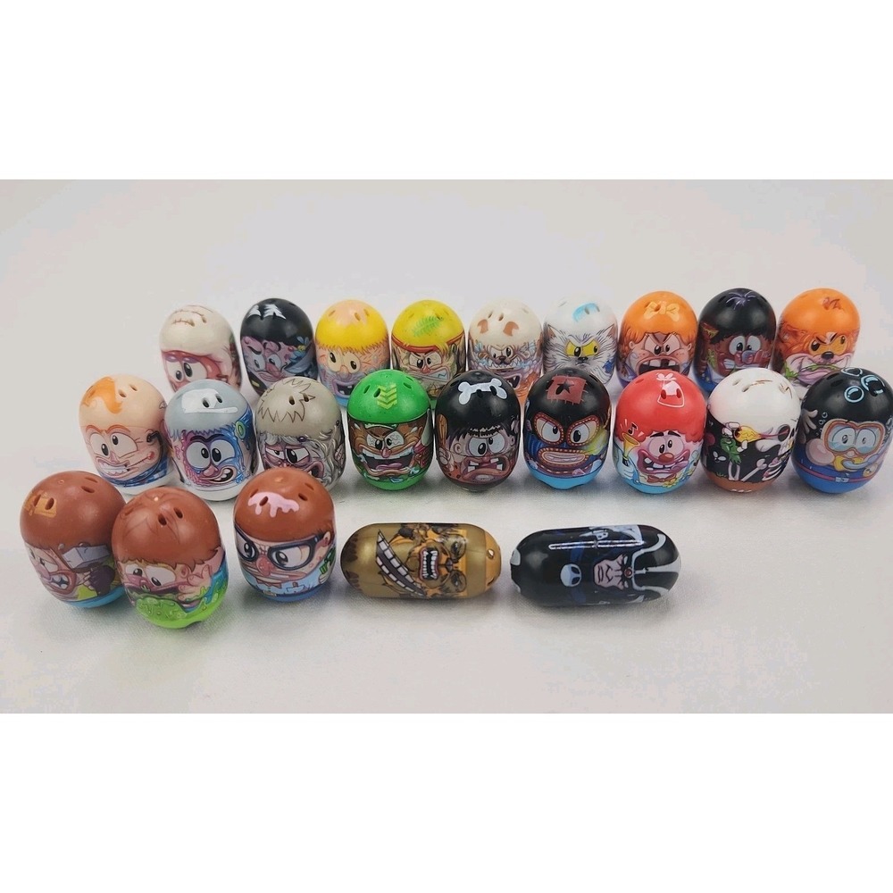 Moose Mighty Beanz lot Containers with 23‎ Mighty Beans 2017-2018 With 2 Older